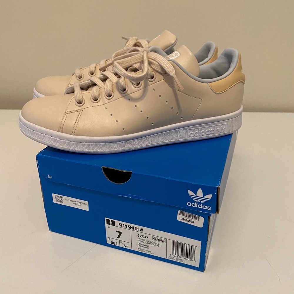 Cream Adidas Stan Smith Sneakers
